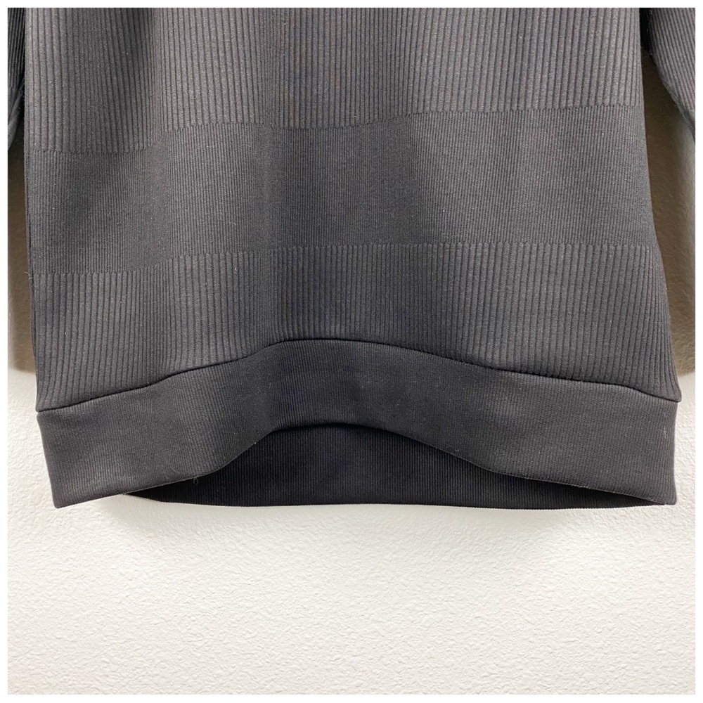 Lysse Quilted Convertible Sweatshirt In Black Size Small - Picture 6 of 13